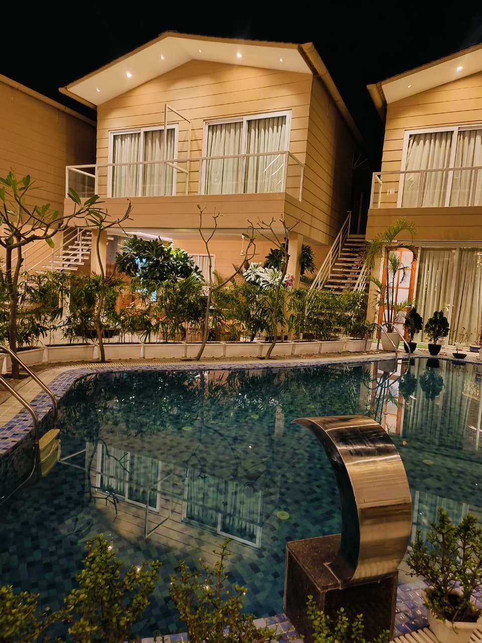 Santorini Resort luxury wedding setting in Lucknow
