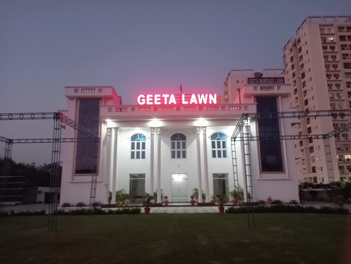 Geeta Lawn wedding venue in Lucknow